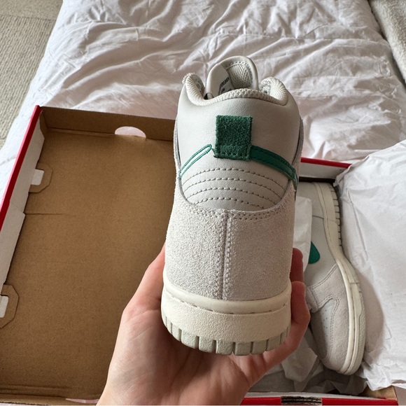 Nike Dunk- women 7.5 kids 6 - Picture 3 of 7